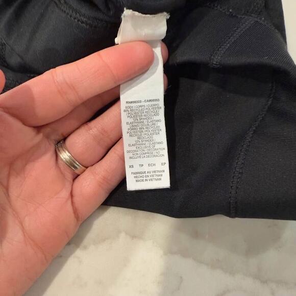 Nike Dri Fit Racerback Sports Bra Women’s Size XS Black Swoosh Logo Activewear - Picture 5 of 6